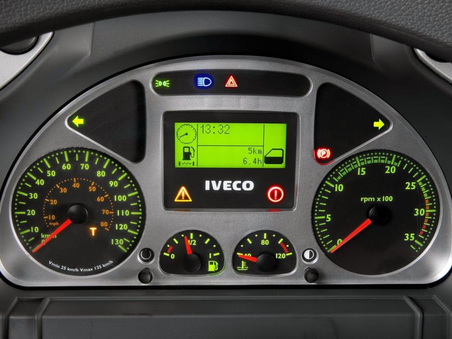  Iveco Tector 4x2 Chassis 2008 года  (фото 3 из 5)